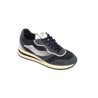 Piedi Nudi ora 08.05 black lux